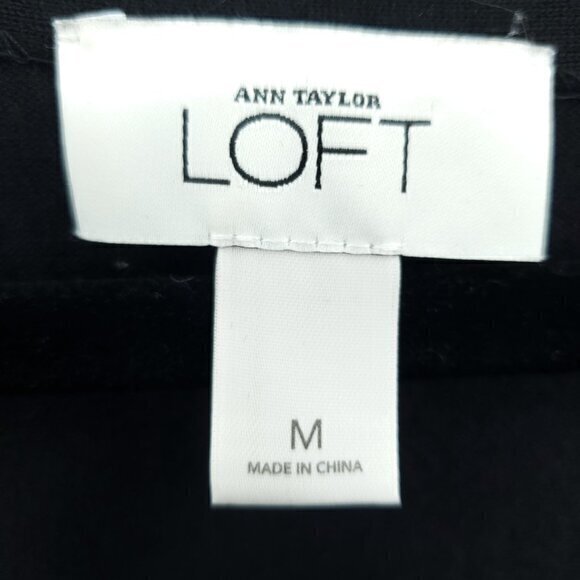 LOFT Short Sleeve Soft Knit Button Front Top with Floral Embellishment M… - Picture 3 of 14